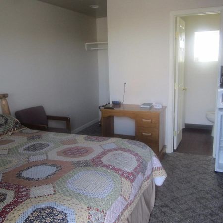 Forsyth Montana Inn Near Little Big Horn Battlefield-Pompey Piller-Colstrip מראה חיצוני תמונה